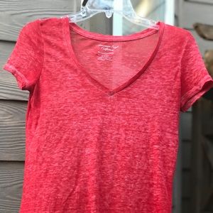 American Eagle Coral T-shirt